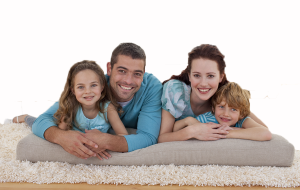 Family-On-Floor-In-Living-room-CUT-OUT